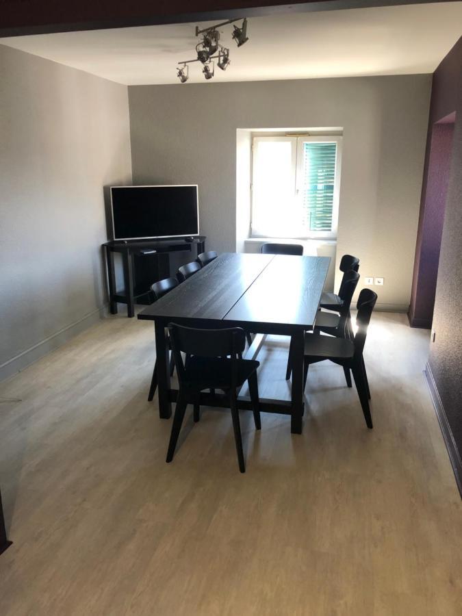 Appartement Porte Du Cantal Massiac Exteriér fotografie