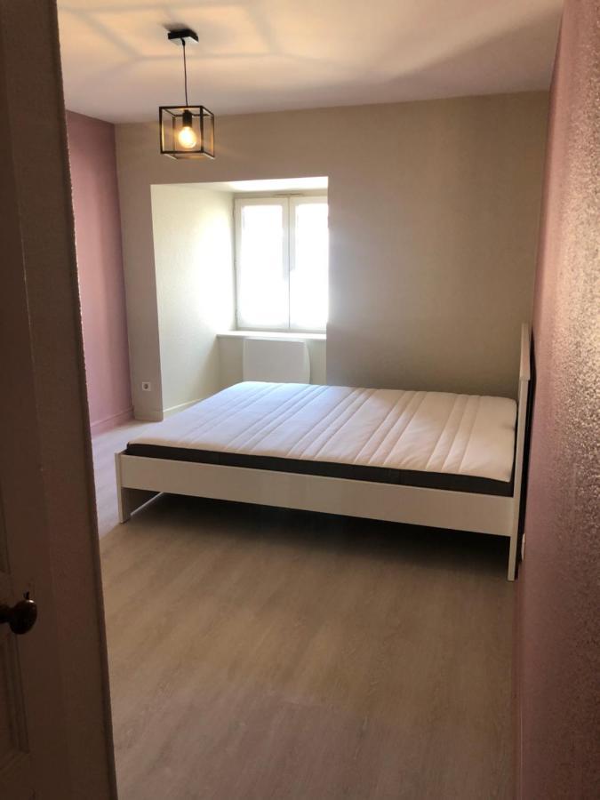 Appartement Porte Du Cantal Massiac Exteriér fotografie