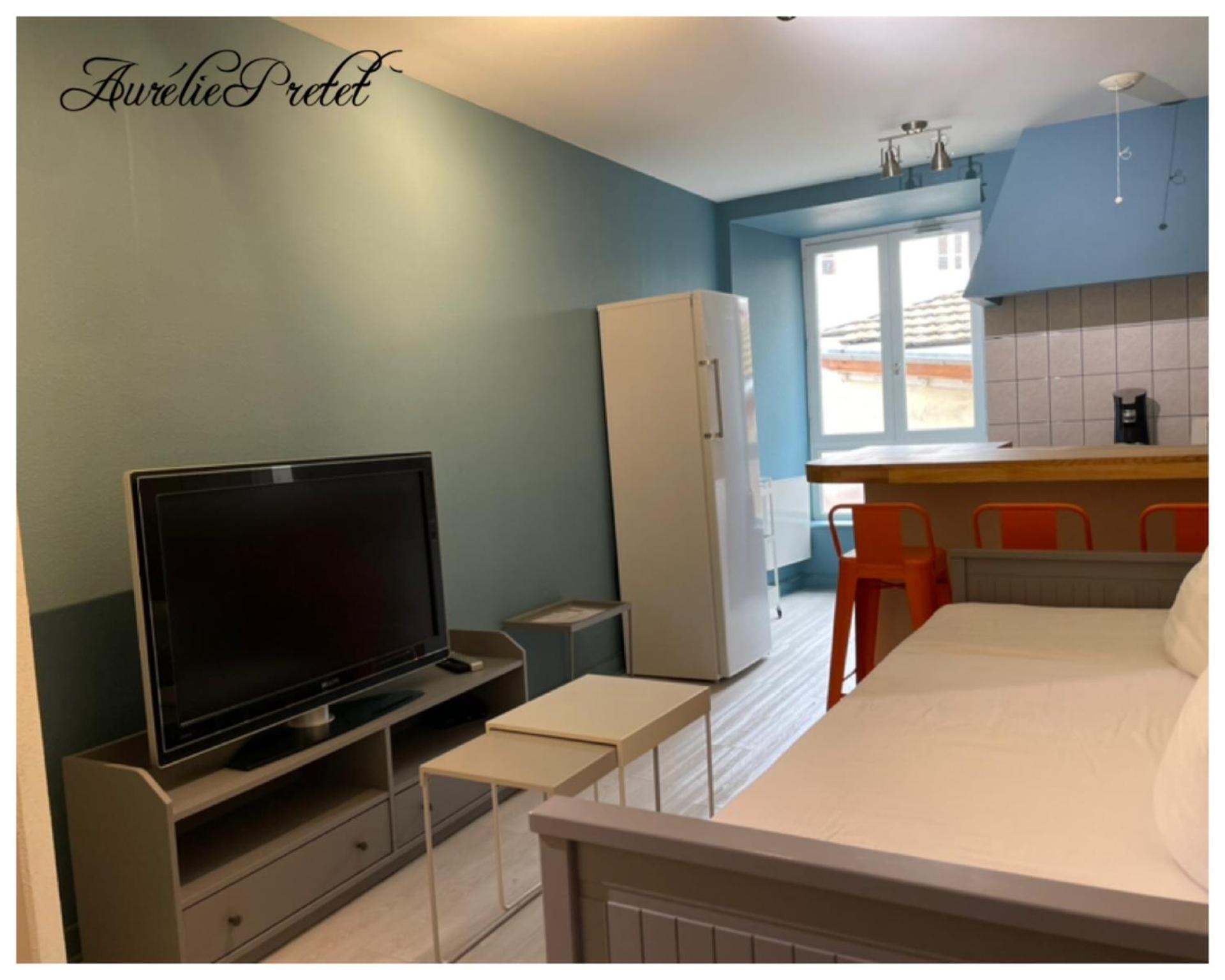 Appartement Porte Du Cantal Massiac Exteriér fotografie